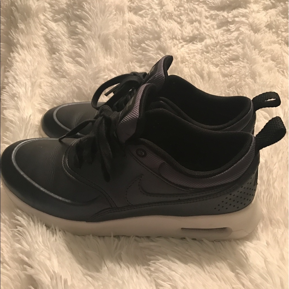 Nike Air Max Thea size 6
